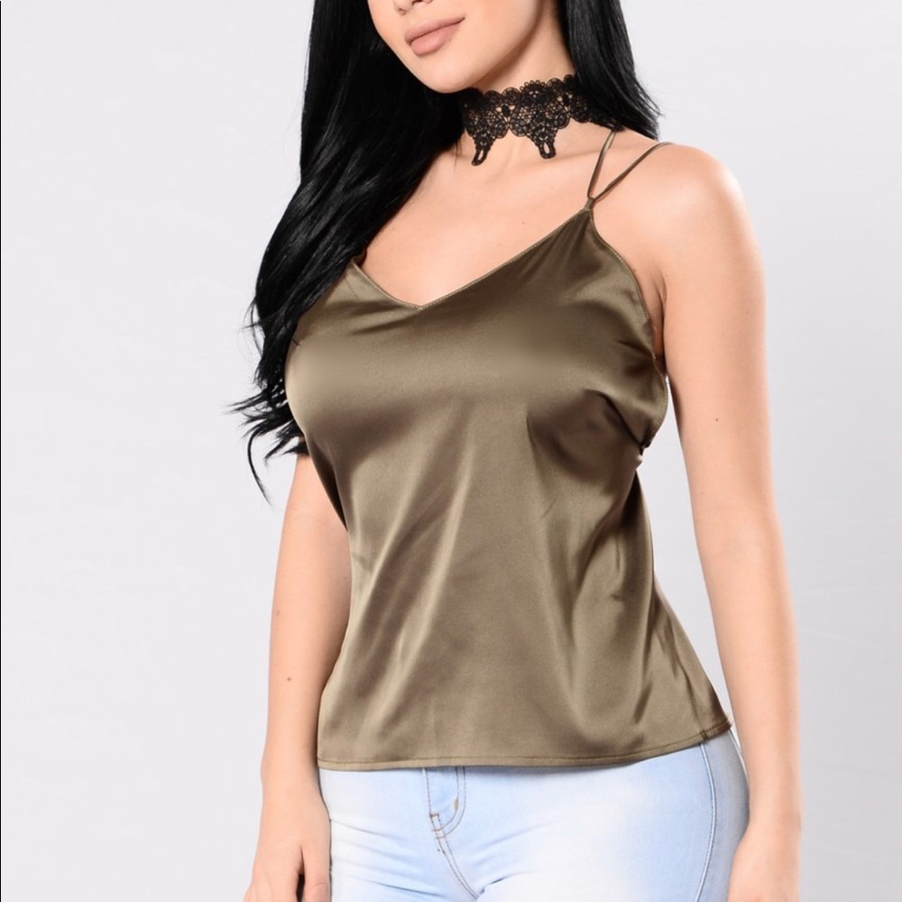Clingy And Stringy Top olive
